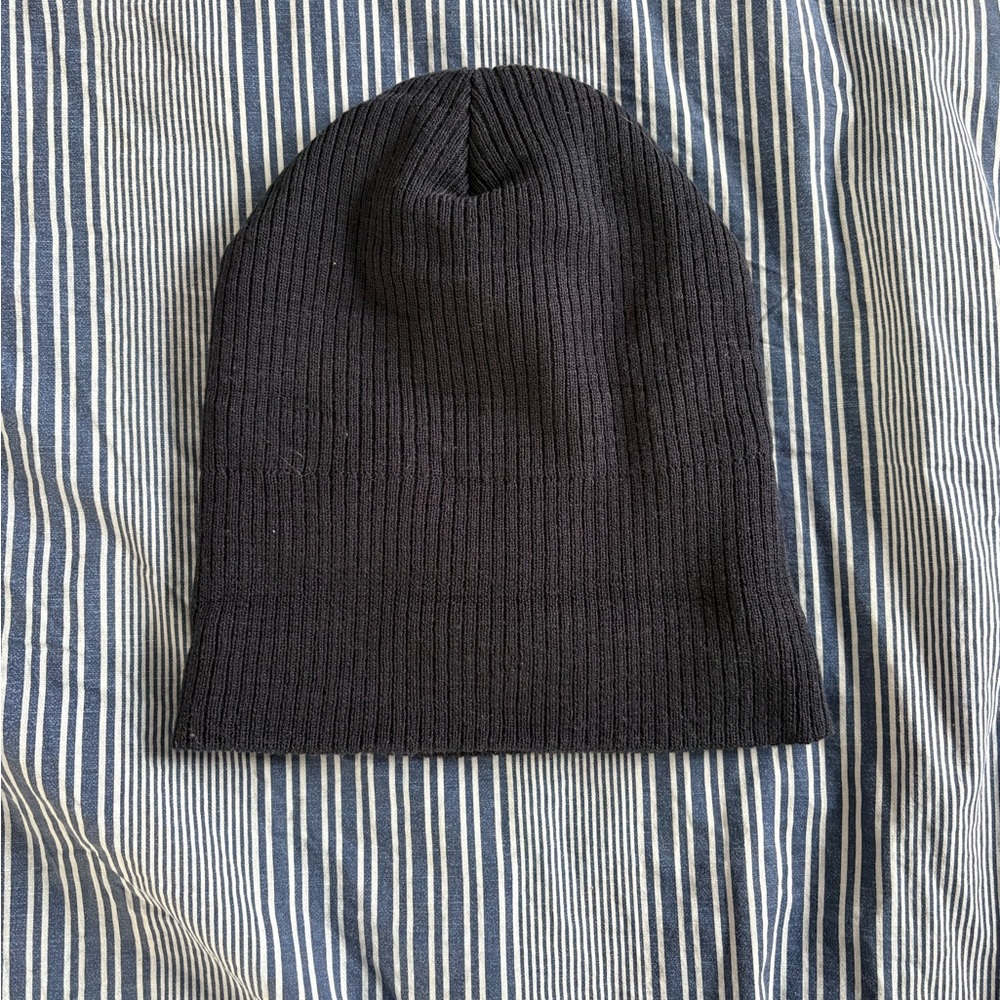 Shield Apparel Ribbed Knit Beanie - Picture 3 of 9